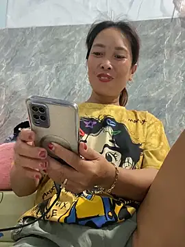 Linaannn online show from October 21, 2025, 12:11 am