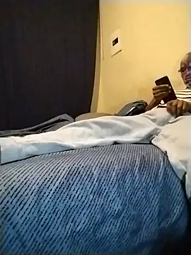 Convertiblechulo online show from January 2, 2025, 6:56 pm