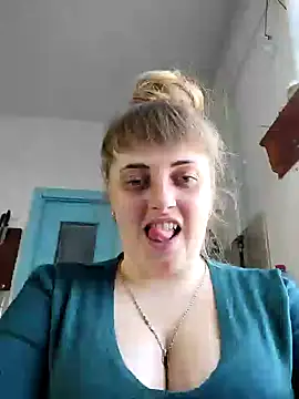 CoddessCrystal online show from March 18, 2025, 8:50 am