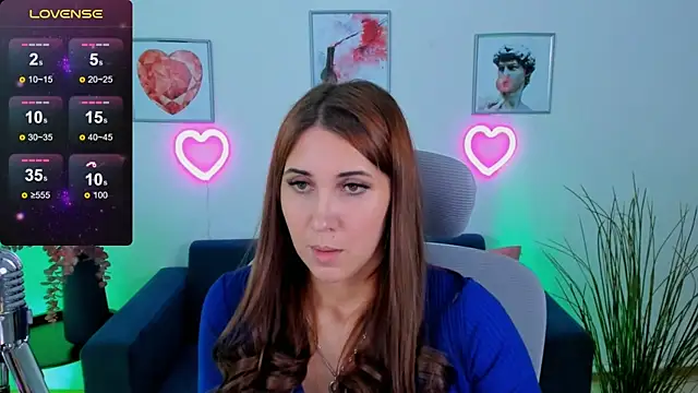 NellieMccaffrey online show from December 14, 2024, 7:51 am