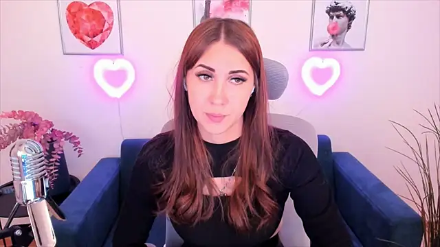 NellieMccaffrey online show from January 13, 2025, 4:30 pm