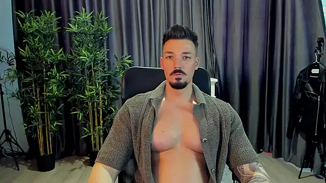 HaydenSpearss online show from March 19, 2025, 12:34 pm