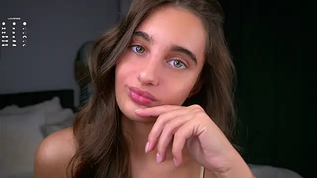 PiquingOgalala online show from December 2, 2025, 1:06 am