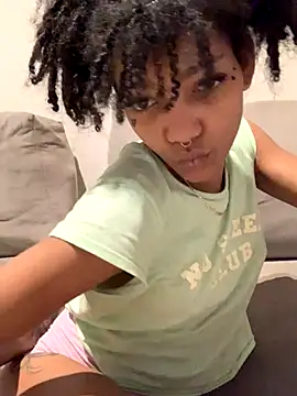 Laanegraofficial  online show from October 20, 2025, 5:46 pm