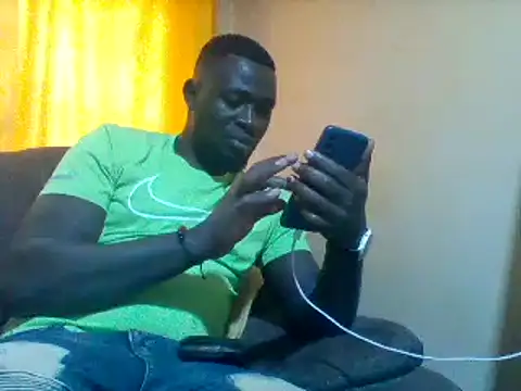 ClinDi online show from October 15, 2025, 1:19 pm