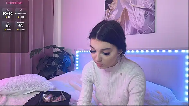 Veronica leal online show from December 15, 2025, 10:54 am