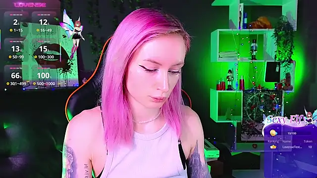  HelenCarter online show from March 10, 2025, 8:45 pm