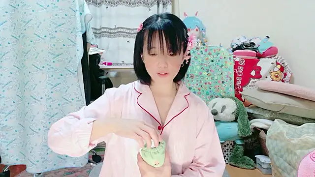 renapiyon8182 online show from September 20, 2025, 7:08 pm