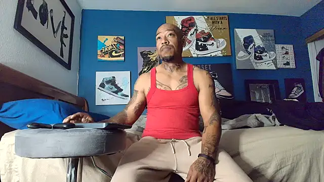 athephenomenal1 online show from November 15, 2025, 2:32 pm