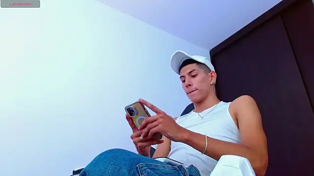 Valerio 20 online show from March 20, 2025, 7:35 pm