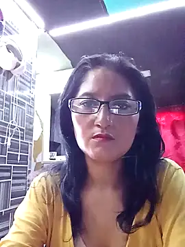 AdelinaMiran90 online show from September 14, 2025, 5:46 pm