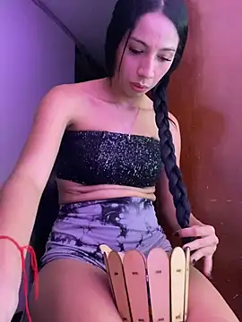 Lina10 online show from March 9, 2026, 10:57 pm