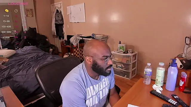 MrChuckDailyXXX online show from February 10, 2025, 1:35 am