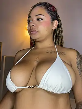 Eloisa cleavage  online show from July 16, 2026, 10:12 am