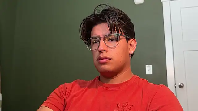 carlosjose232730 online show from November 20, 2025, 7:03 pm