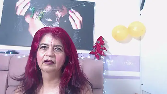 RoxetteMature online show from November 30, 2025, 12:17 pm