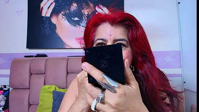 RoxetteMature online show from April 18, 2026, 12:07 pm