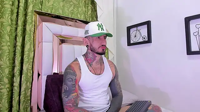 dilan scootk  online show from October 24, 2025, 7:46 pm