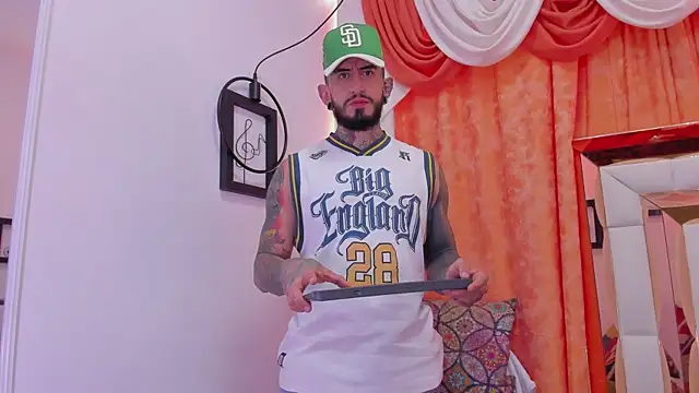 dilan scootk  online show from February 25, 2026, 7:25 pm