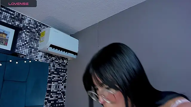 naoko kirino online show from February 25, 2025, 9:26 pm