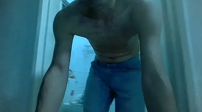 kisstoyousoon2024 online show from March 22, 2025, 4:58 pm