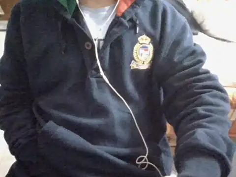 raka120294 online show from January 8, 2025, 6:09 pm