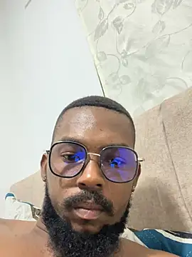 Snapshot of Destrozador415 chatting on March 12, 2025, 3:13 am Destrozador415 online show from March 12, 2025, 3:13 am