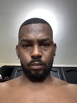 Snapshot of Destrozador415 chatting on September 17, 2025, 8:16 am Destrozador415 online show from September 17, 2025, 8:16 am