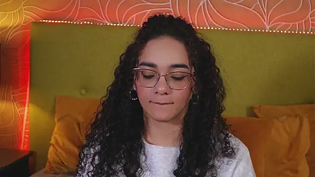 TaylorTinaa online show from January 31, 2025, 2:39 pm