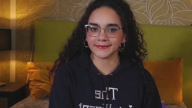 TaylorTinaa online show from February 2, 2025, 8:24 am