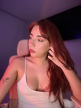 veronicaapink online show from November 16, 2025, 12:04 am