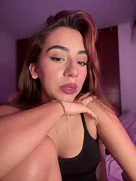 veronicaapink online show from September 26, 2025, 11:33 pm