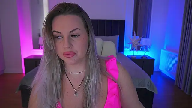 KiraCandyS online show from March 3, 2026, 10:17 pm