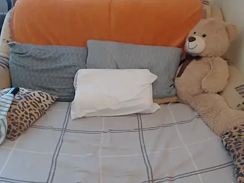 Emmatoo online show from October 1, 2025, 11:03 am