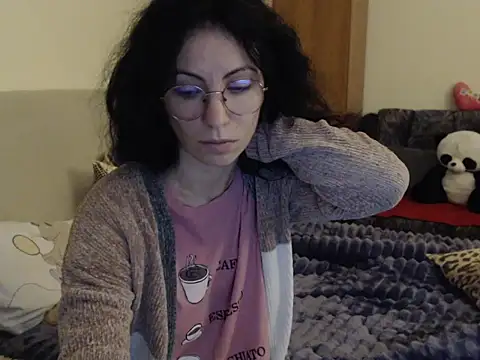 Emmatoo online show from February 5, 2026, 5:14 am