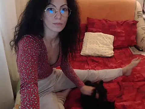 Emmatoo online show from November 20, 2025, 12:39 pm