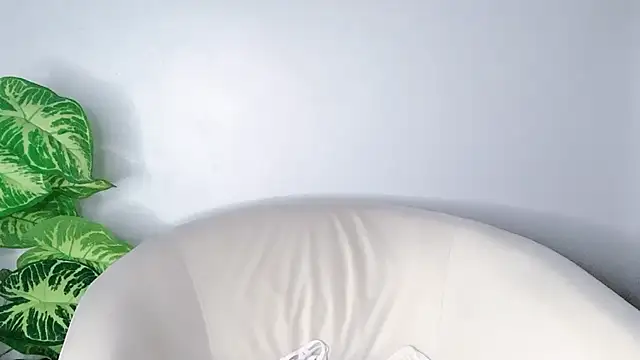  Miyuki   online show from November 29, 2025, 2:44 am