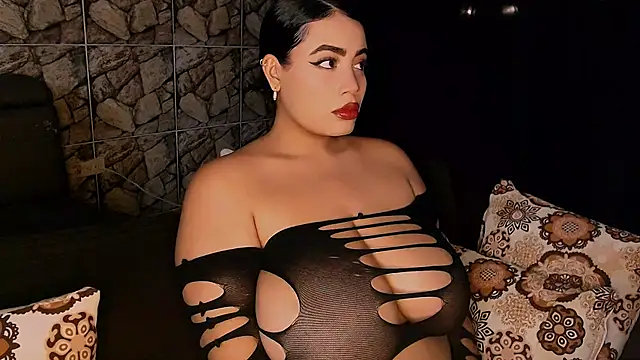 Emmacamille online show from March 1, 2025, 1:22 am