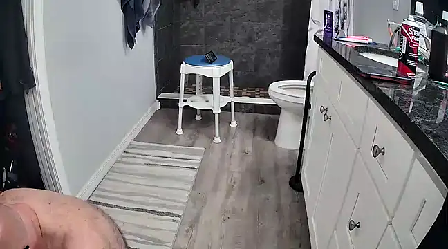 lou63ponce online show from February 15, 2025, 10:00 pm