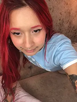 HannaRed  online show from March 13, 2025, 6:45 pm