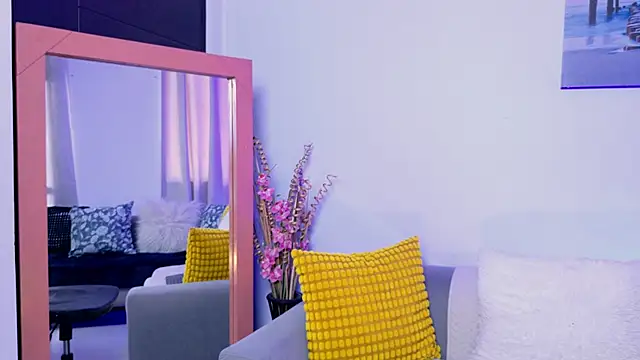 Pamela Rosal online show from September 25, 2025, 12:44 pm