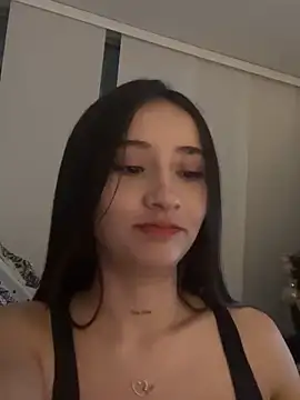 Snapshot of Angeeel_ chatting on January 9, 2025, 1:18 am Angeeel online show from January 9, 2025, 1:18 am