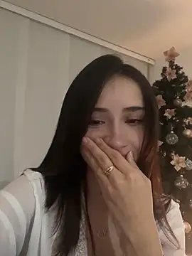 Snapshot of Angeeel_ chatting on December 27, 2024, 8:35 am Angeeel online show from December 27, 2024, 8:35 am