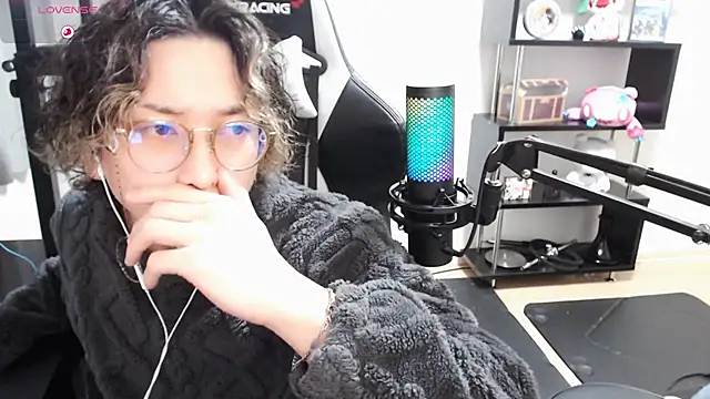 Shizukuu online show from March 20, 2025, 12:22 pm