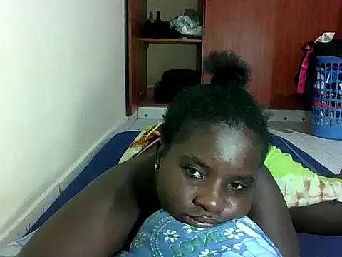 hotebbbyy online show from February 23, 2026, 10:10 pm