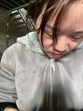 Hellen 111 online show from March 11, 2025, 5:35 am