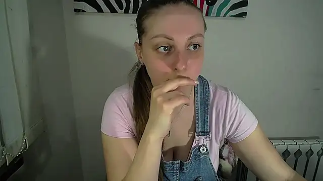  Annabelle Lee online show from May 26, 2026, 6:22 am