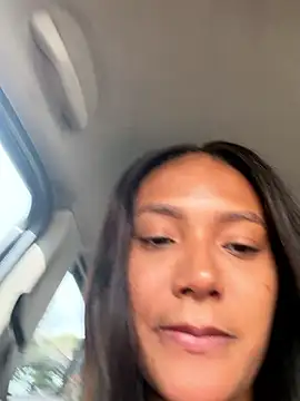 Snapshot of KyaraMiller chatting on January 12, 2026, 5:09 pm KyaraMiller online show from January 12, 2026, 5:09 pm