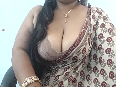 Snapshot of sapna-ji chatting on March 5, 2025, 8:32 am sapna-ji online show from March 5, 2025, 8:32 am