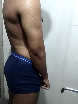 hottboy 39 online show from November 13, 2025, 1:53 am